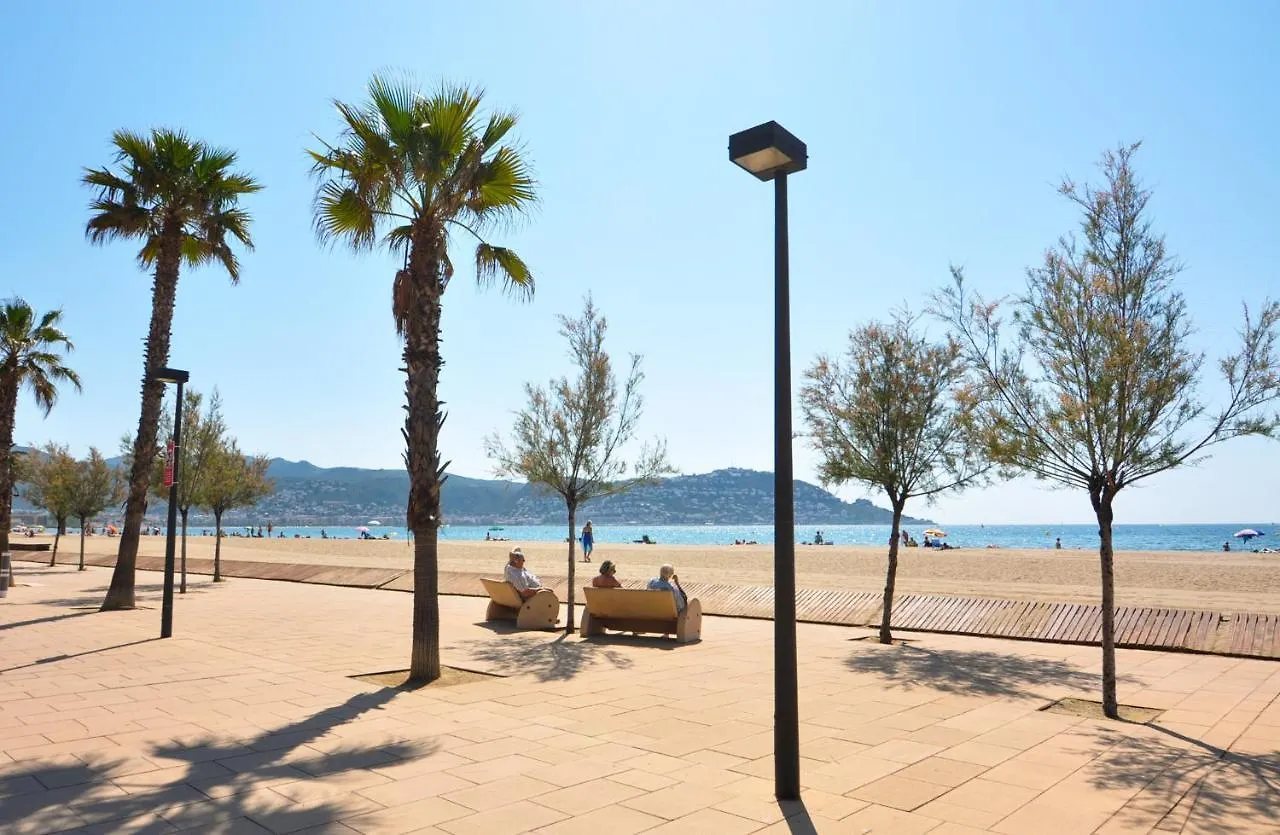 Rnet - Rhc 3410 Roses Holiday Center Spanien