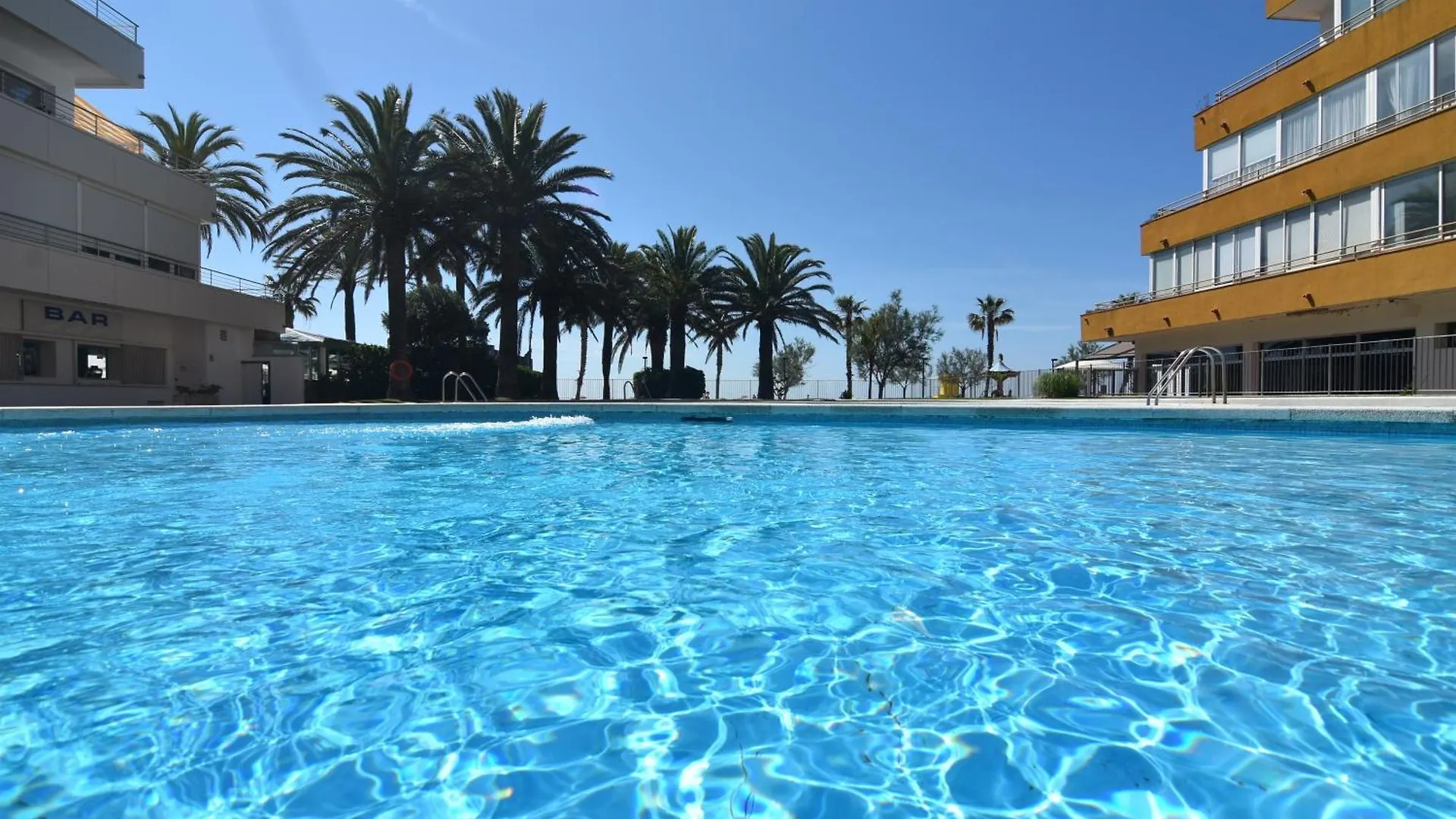 Rnet - Rhc 3410 Roses Holiday Center Spain